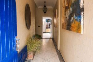 2 bed Apartment Close to the Beach