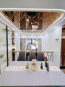 WOW House 103, 4 Bedrooms, 10 Guests, Phan Xich Long
