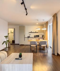 Airport Residence - Apartment Across From Otopeni Airport - Bucharest