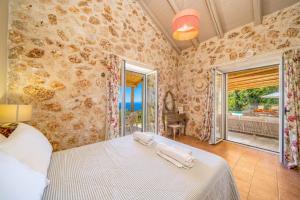 Villa Ifandis by Villa Plus