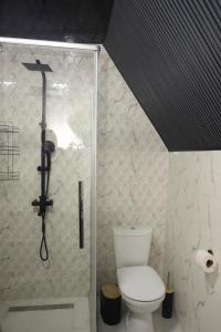 Peaceful 10-Guest Cottage in Beautiful Koka