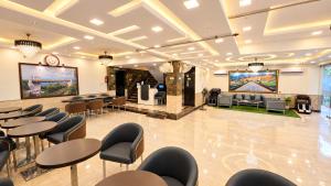 Familto - The Bay Suites