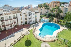 Casablanca 5. Apartamento con vistas a la piscina.