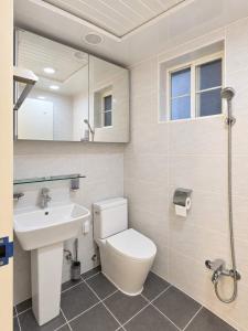 Oksun Stay - 2BR House, 1 Stop to Gyeongbokgung