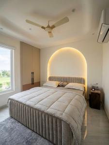 Sky Panoramic Green View Luxury Condominium 1BHK