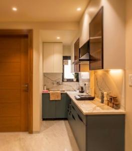 Sky Panoramic Green View Luxury Condominium 1BHK