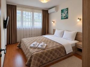 Belvedere 2-Bedroom Apartment with Terrace