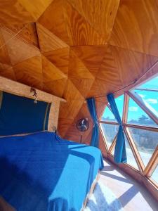 Geodesic Glam Uritorco