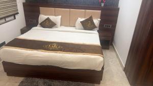 Hotel Sachdeva Suites Near Vrindavan