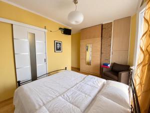 Aristotle Apartment