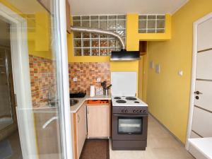 Aristotle Apartment