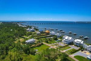 Play & Unwind! Pass Christian Home < 1 Mi to Gulf