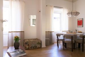 Domus Opera bright Apartment in the heart of Rome