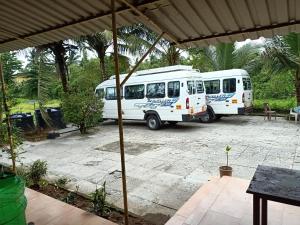 OyO 48992 MARIA GUEST HOUSE