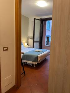 Crema - Garage, a short walk from the center, large balcony