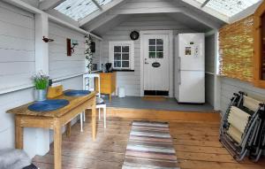 1 Bedroom Gorgeous Home In Romakloster