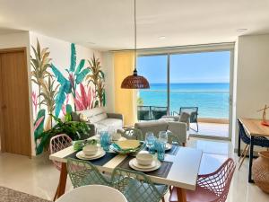 New Apartments with great Sunsets near historic center and beach