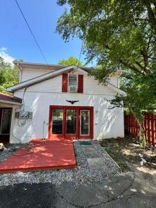 The Grateful Trail House