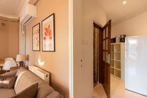 Historical & Spacious 4BR Flat by Seaside w AC