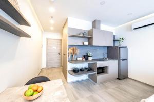 Cozy Boutique Apartment Near Boat Avenue