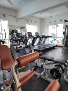 Wavefront Buxton Point Apartments Mombasa Town With Ac,Swimming Pool and Few Minutes to Nyali