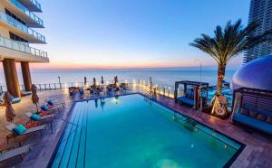 Wake Up to the Ocean - Beachfront Paradise