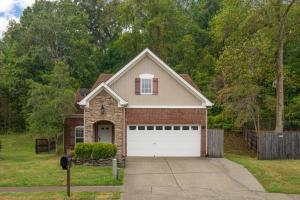 Charming Home, Game Room, Mins to Airport, Broadway