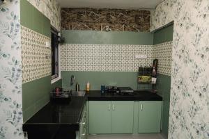 Chirada 208 3BR Prime Stay by UB City