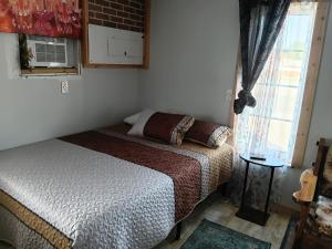 Geraldton Rooms Unit D