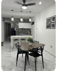 CASA Sol Caucel MID