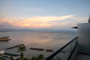 Oceanfront Condo in Bucerías with Two Ocean-View Terraces - Narval Norte