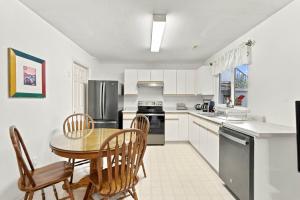 A Peaceful Stay in Central Coquitlam