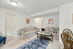 A Peaceful Stay in Central Coquitlam