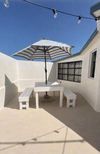 Casa Frida - Beach City retreat
