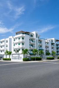 Ocean View Family Retreat Free Parking