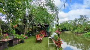 Về Nhà homestay