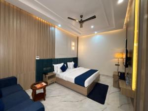 Shree Aaradhya Suites
