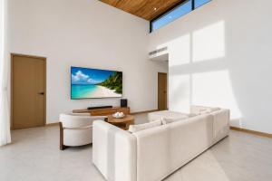 Villa Natai 3 Private Pool Near Naiharn Beach