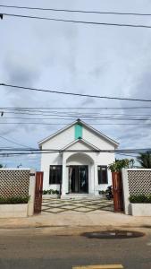 Beachfront 5BR Villa Private Pool & BBQ