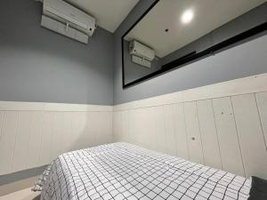 3BR Puri Mansion Apartment by Irsan Chen