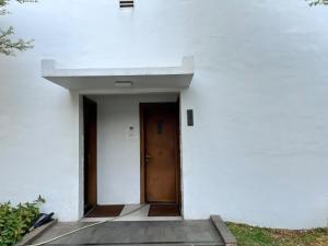 3BR Puri Mansion Apartment by Irsan Chen