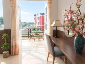 Uyên Riverside Hotel Bạc Liêu