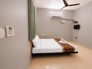 FabHotels Zenvora Suites