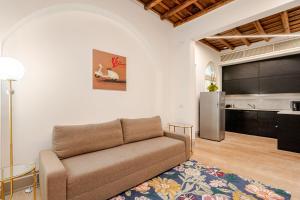 Rome Center 2 Bedroom near Campo de Fiori & Largo Argentina-KASA DOWNTOWN