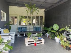 Blissful Backpackers