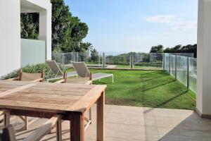 Marbella Golden Mile Townhouse, Pool & Sea Views