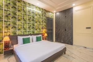 ELIVAAS Signature Mannat Villa 4-BHK English-Style Forest-View Villa with Covered Deck, Swing, Table Tennis & Lawn