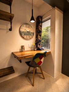 4-Minute Airport Family Suites