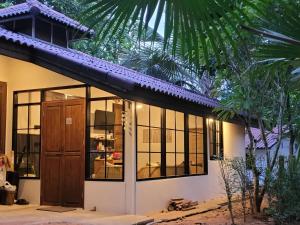 Cozy Cottage by Chanita