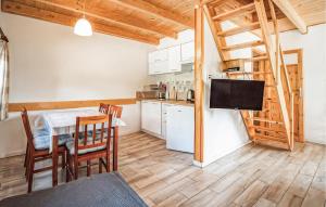 Stunning Home In Rowy With Wifi